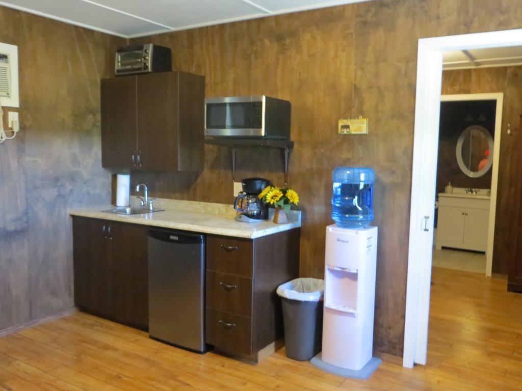 Orchard View Bed And Breakfast Moose Jaw Esterno foto